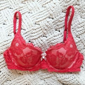 Victoria’s Secret Body by Victoria Red Bra 32C